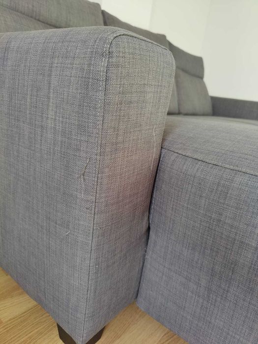 Sofá de 3 lugares com chaise longue