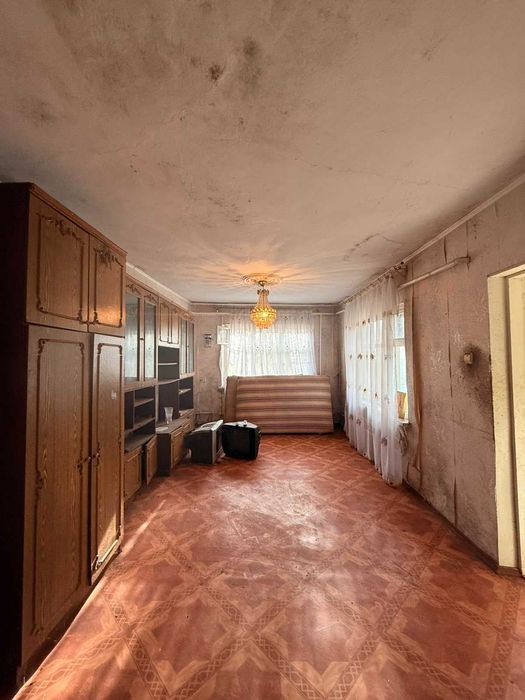 Продам недорого дом в Александровке в удачном месте