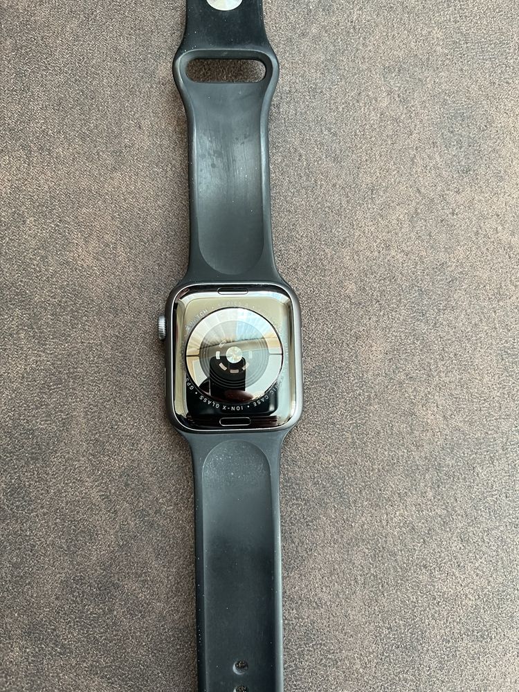 Оригінальні Apple Watch Series 4 44 mm space gray