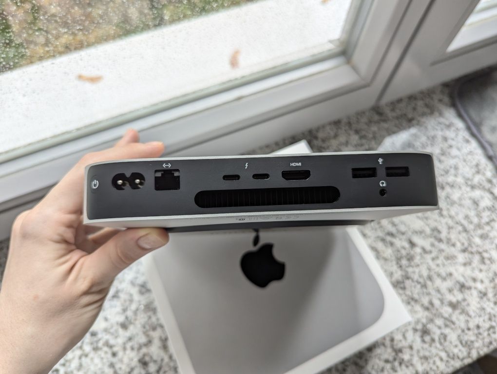 Mac mini M2 16/512