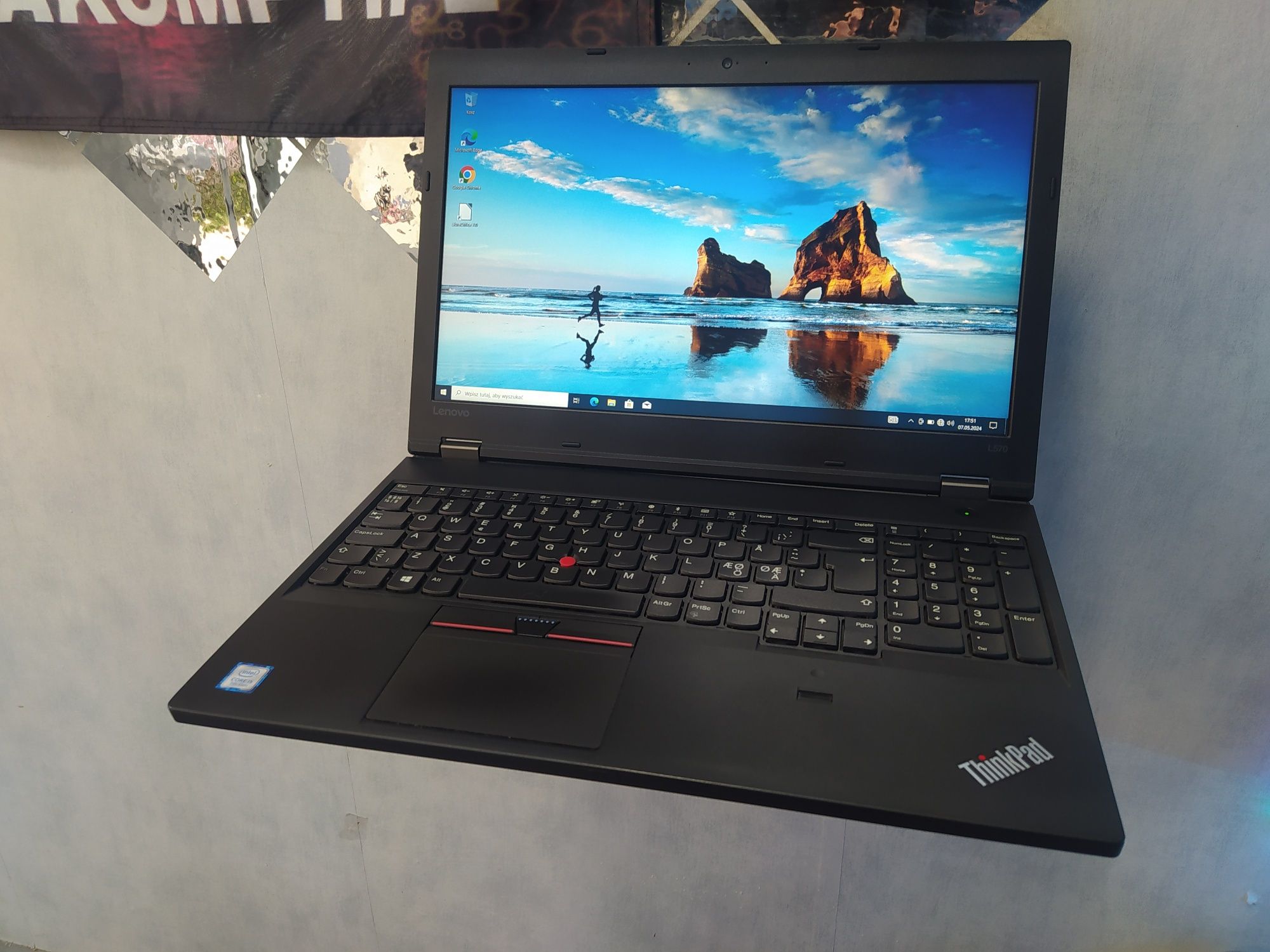 Laptop biznesowy FULL HD /Intel i5-7gen. /8GB RAM /SSD 256GB /Gwaranc