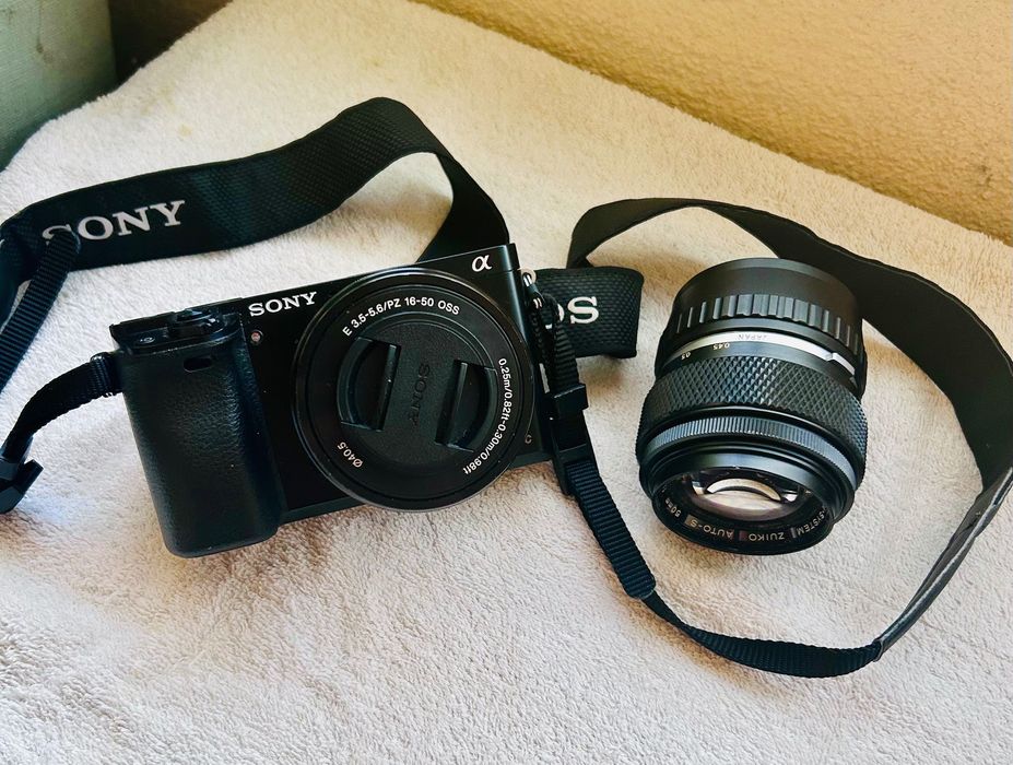 Câmara fotográfica ax6000
