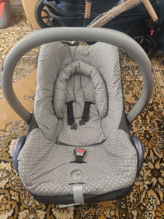 Продам дитяче автокрісло