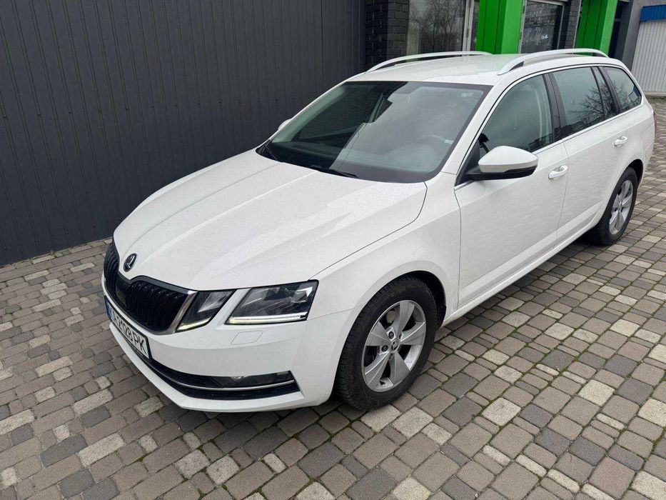 Skoda Octavia 2.0 TDI. Потижнева оренда авто Київ. 6000 грн/тиждень.