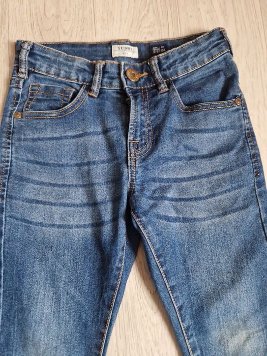 Джинси, штани для хлопчика на 8-9 років