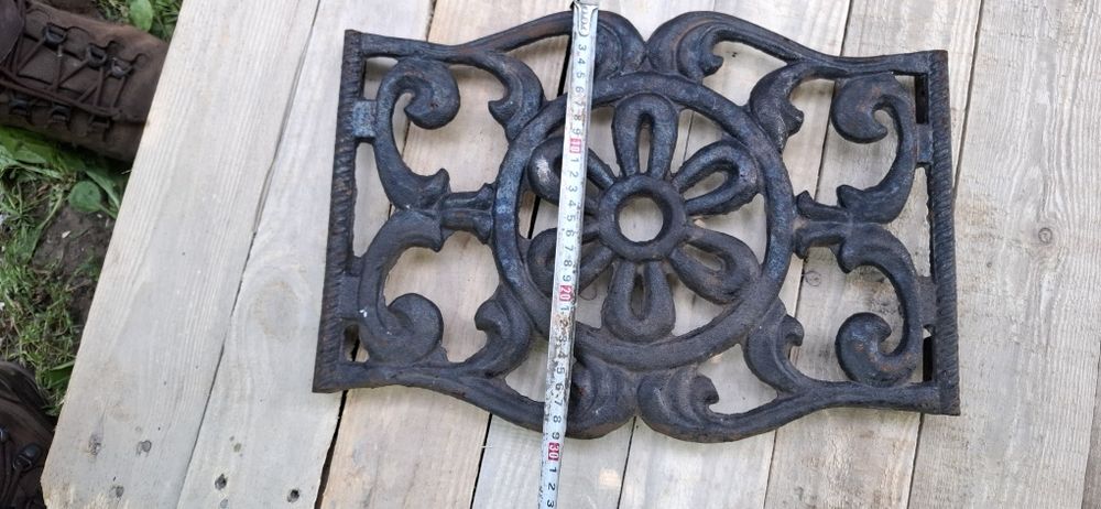Продам декоративное чугунное литьё.