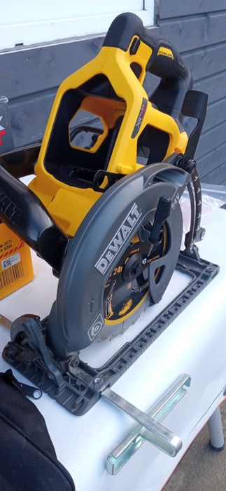 Piła DEWALT 54V FlexVolt  190mm + Torba Body DCS577 NOWA