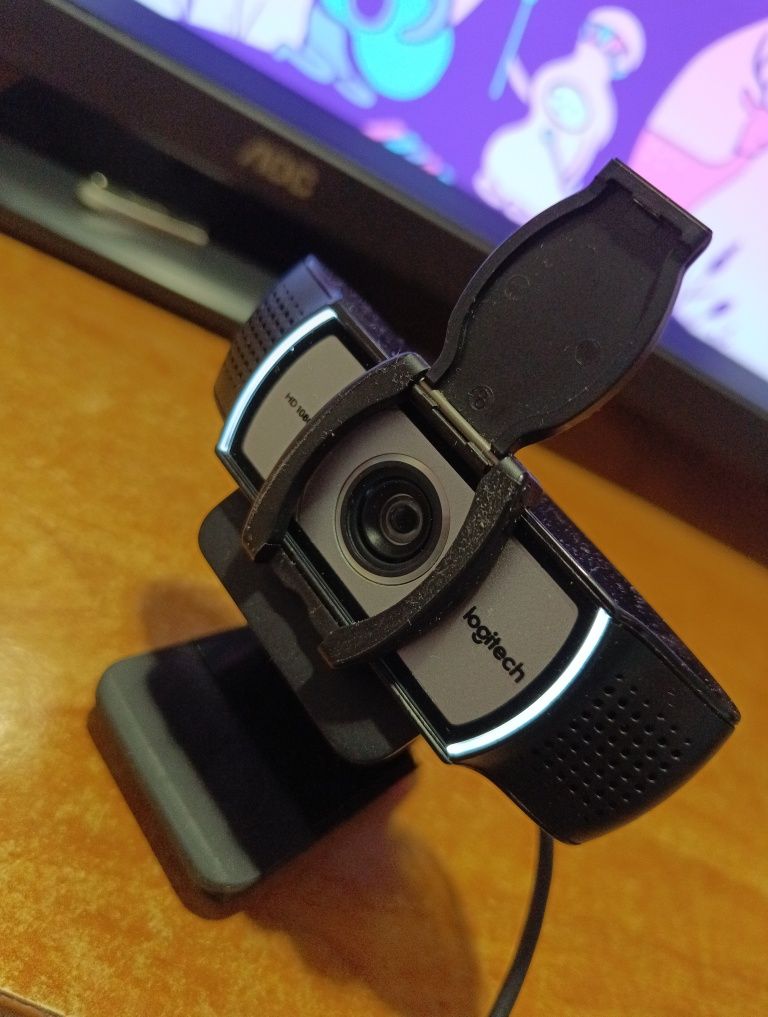 Logitech C930e, вебкамера