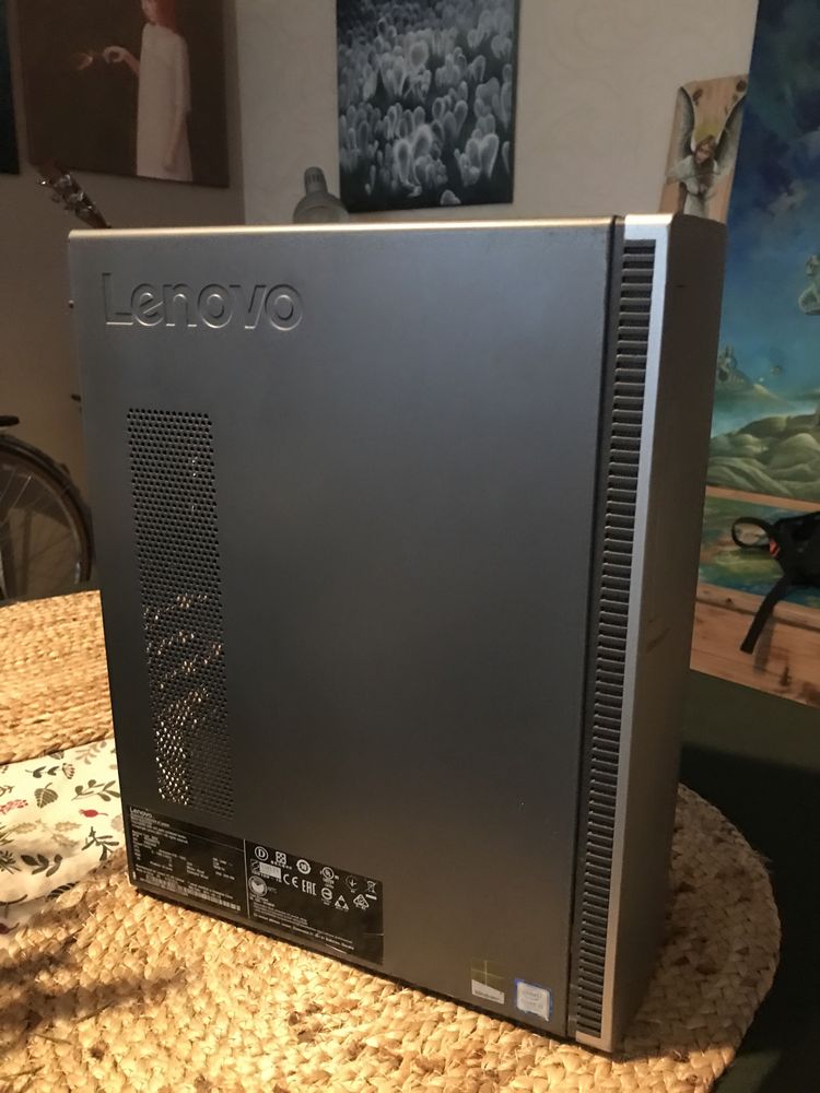 Sprzedam komputer stacjonarny Lenovo 90G8 NVIDIA GTX 1050