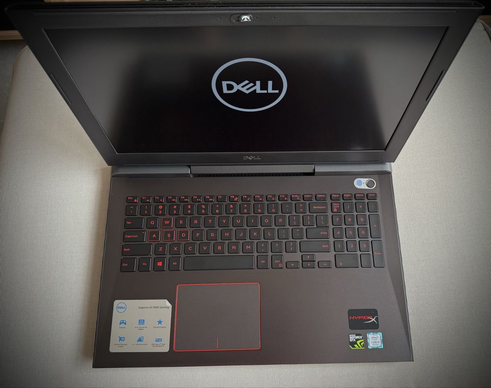 Dell Inspiron 7577 i5-7300HQ, GTX 1060 Max-Q, 16GB RAM, 500GB NVMe