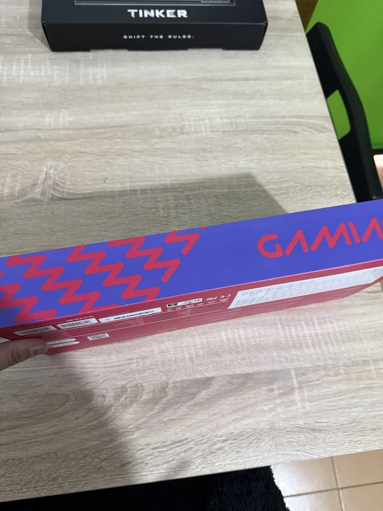 Teclado Gamiac TKL RGB