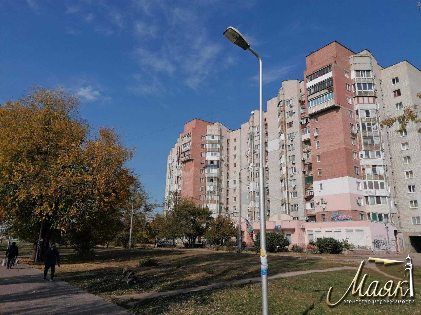 продам Большую1-к.кв.СОРОКОВКА,Центр Хорт.р-на,Новгородская.ВЫСОТКА