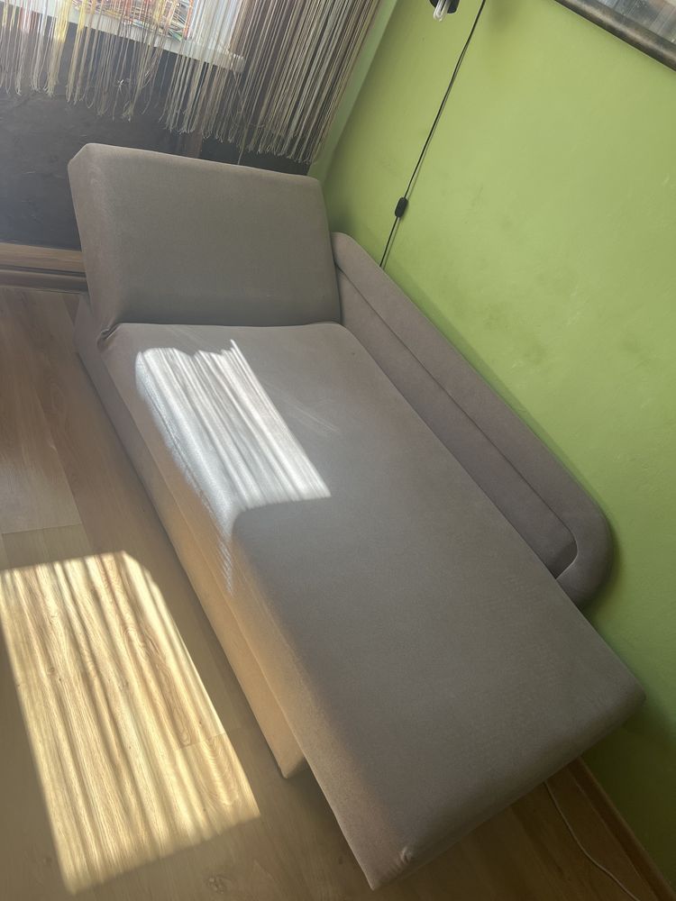 Łózko z regulowanym zagłówkiem 90x200