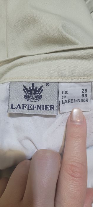 Продам чудовий котоновий жіночий костюм