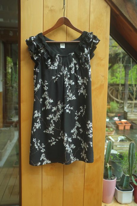 jedwabna letnia sukienka Belle by Oasis japan 100% silk zwiewna kwiaty