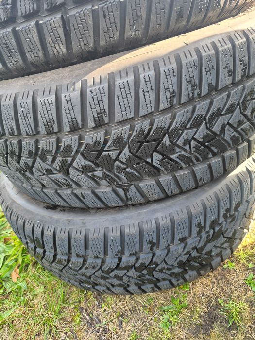 Opony zimowe dunlop 205 55 r16