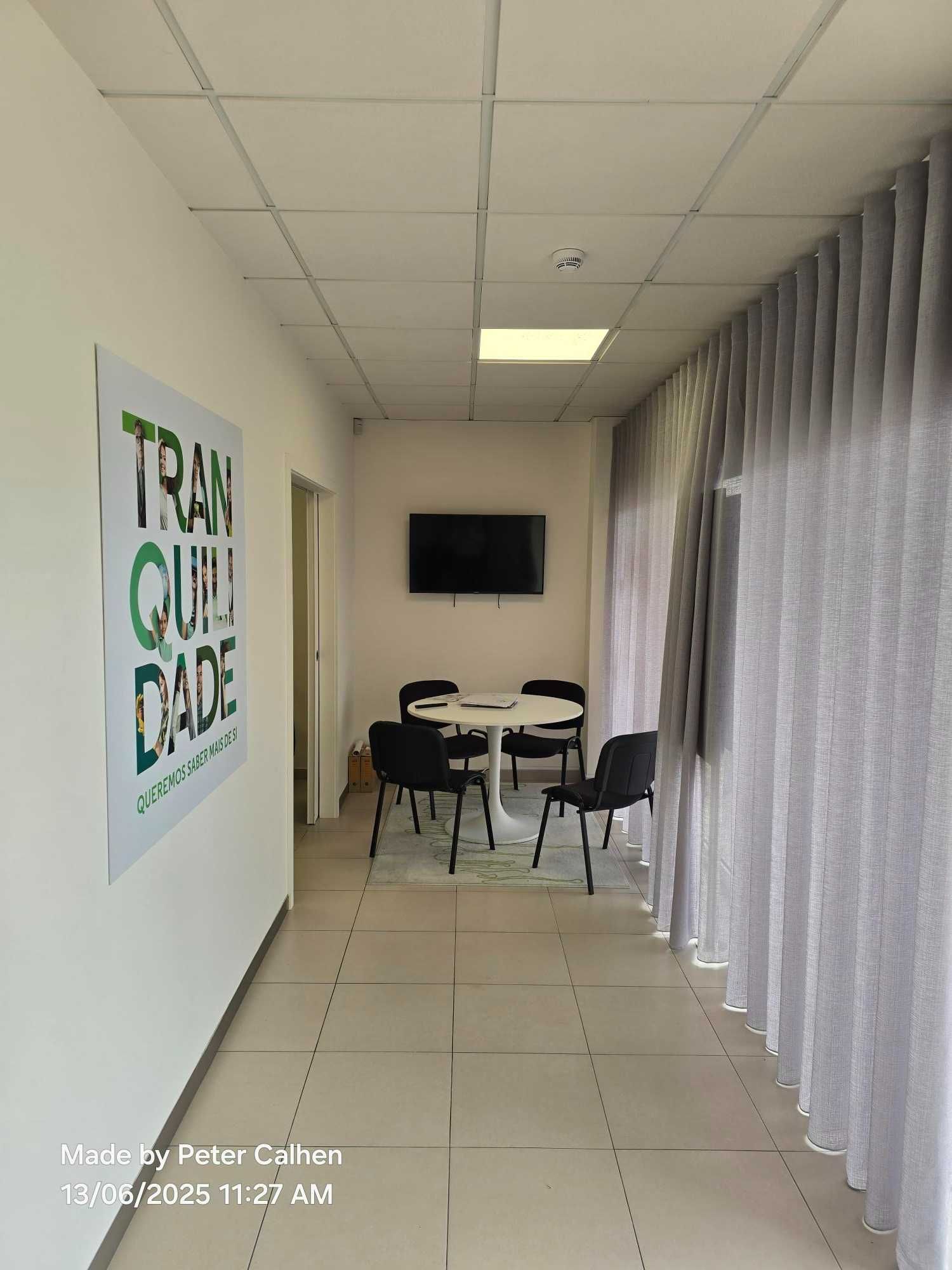Escritório com 50 m2 + lugar de garagem em Fânzeres, Gondomar