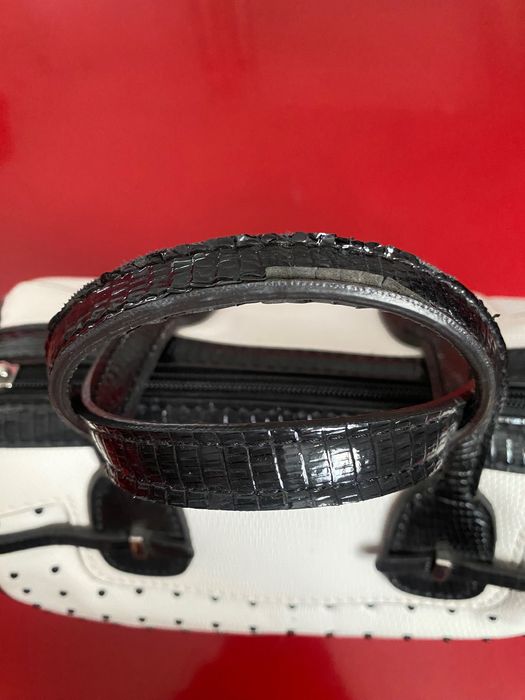 Torebka Guess czarno- biała na lato