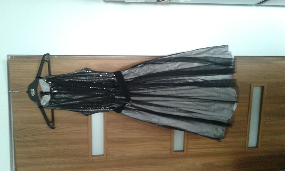 Sukienka czarno-srebrna nor bi 36