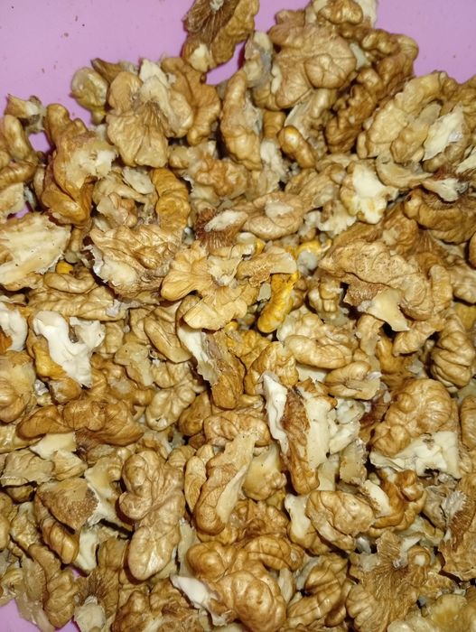 Горіх бабочка ,четверть з кусочком світла, кондитерка   орех 2025 рі