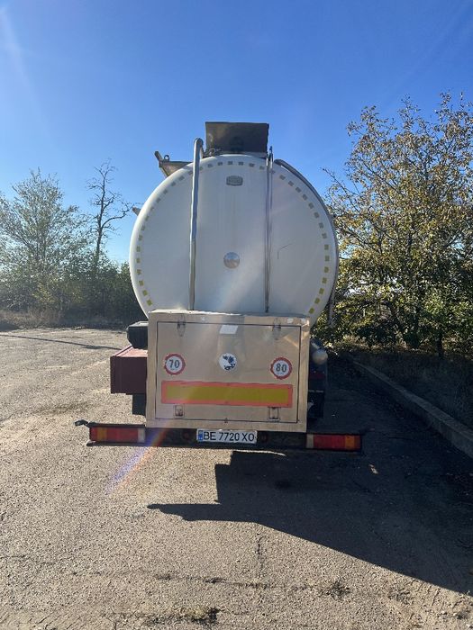 Продам Цистерну напівпричіп Menci