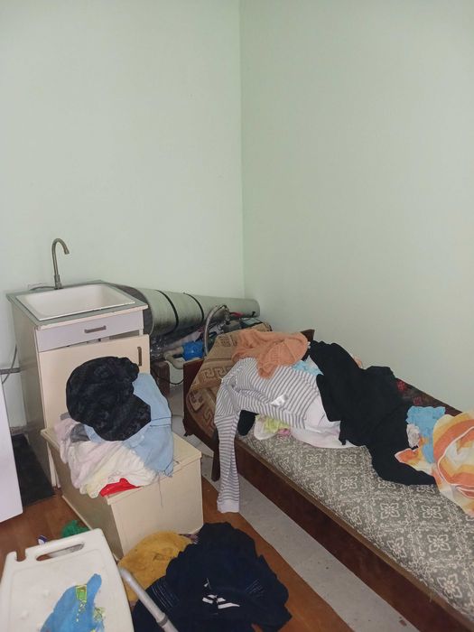 Зручний двохкімнатний будинок в центрі Берегова