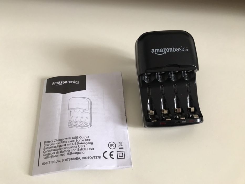 Ładowarka do akumulatorków baterii Amazon Basic do AA baterie AAA +USB