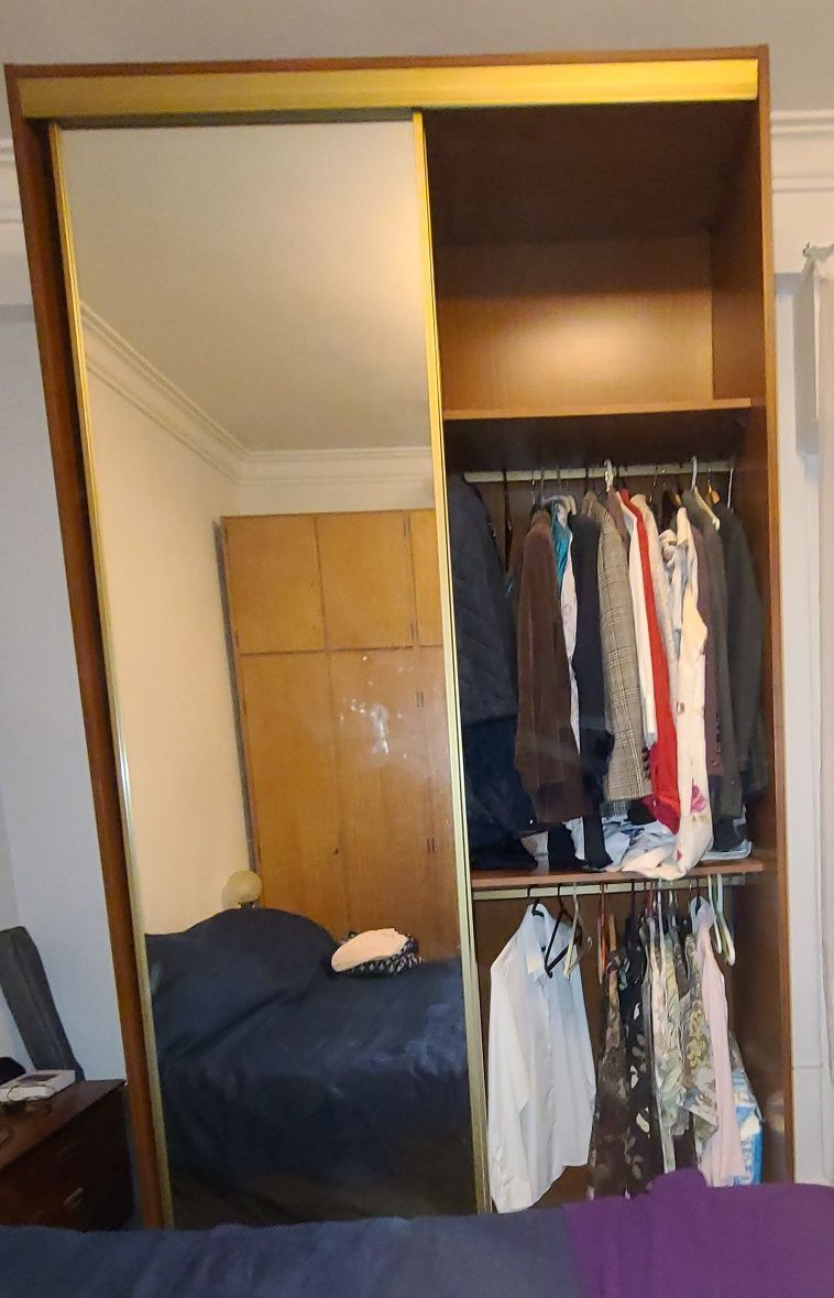 Roupeiro c/ Espelhos nas portas 200€