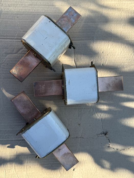 Предохранитель ПН2-600У3 , запобіжник,  плавкая вставка.