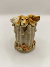Ceramiczne puzderko/pudełeczko/psy z głowami w śmietniku