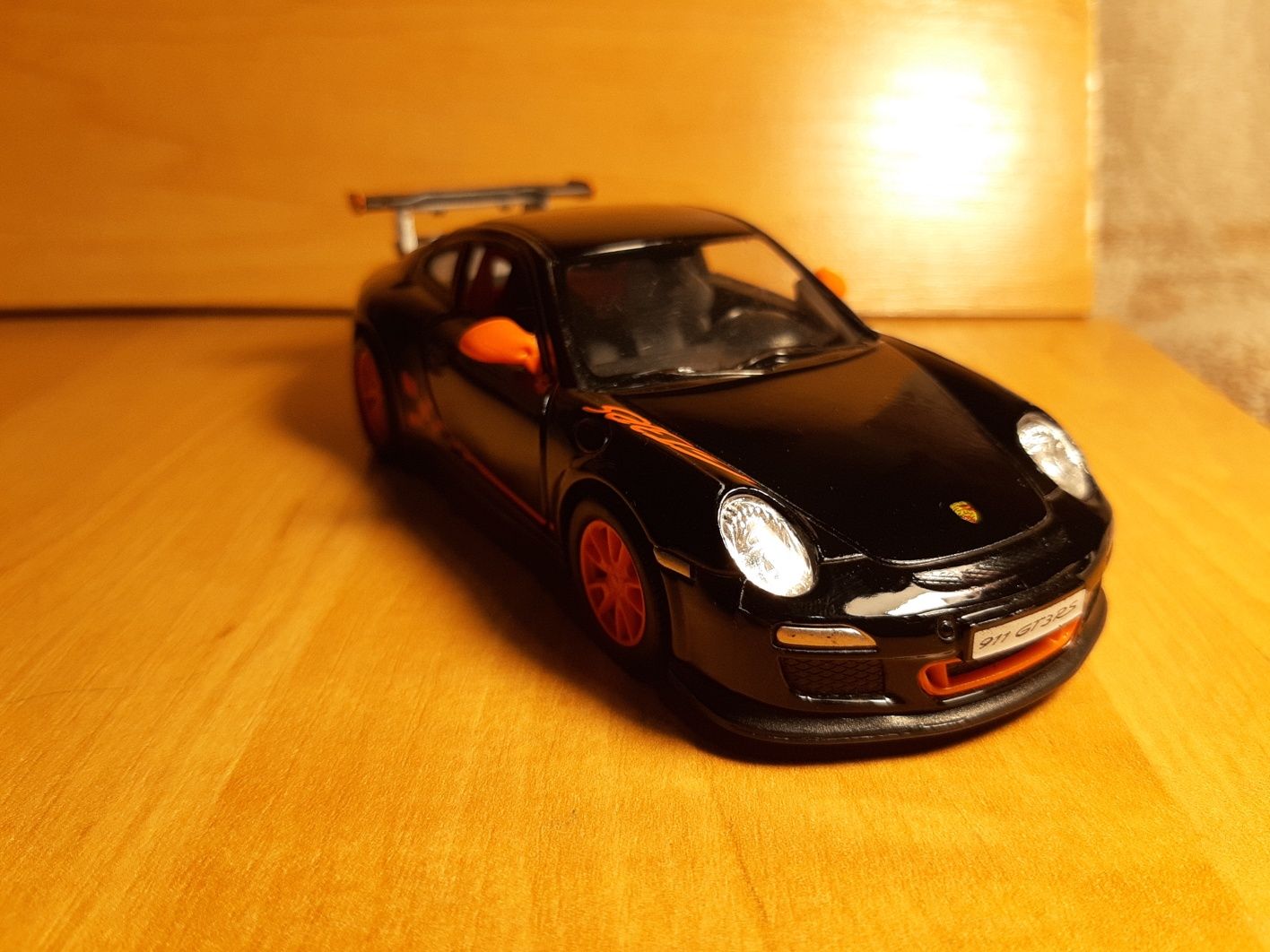 Іграшкова машинка Porshe 911 GT3 RS