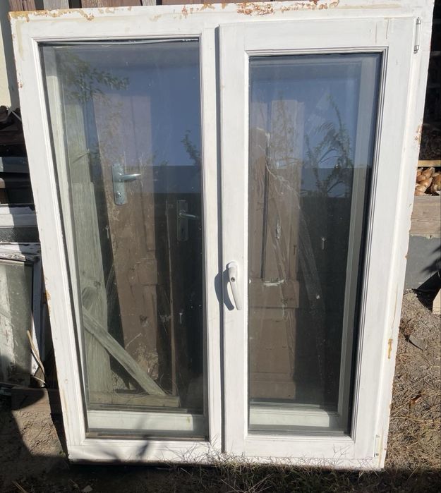 Віконні рами деревʼяні