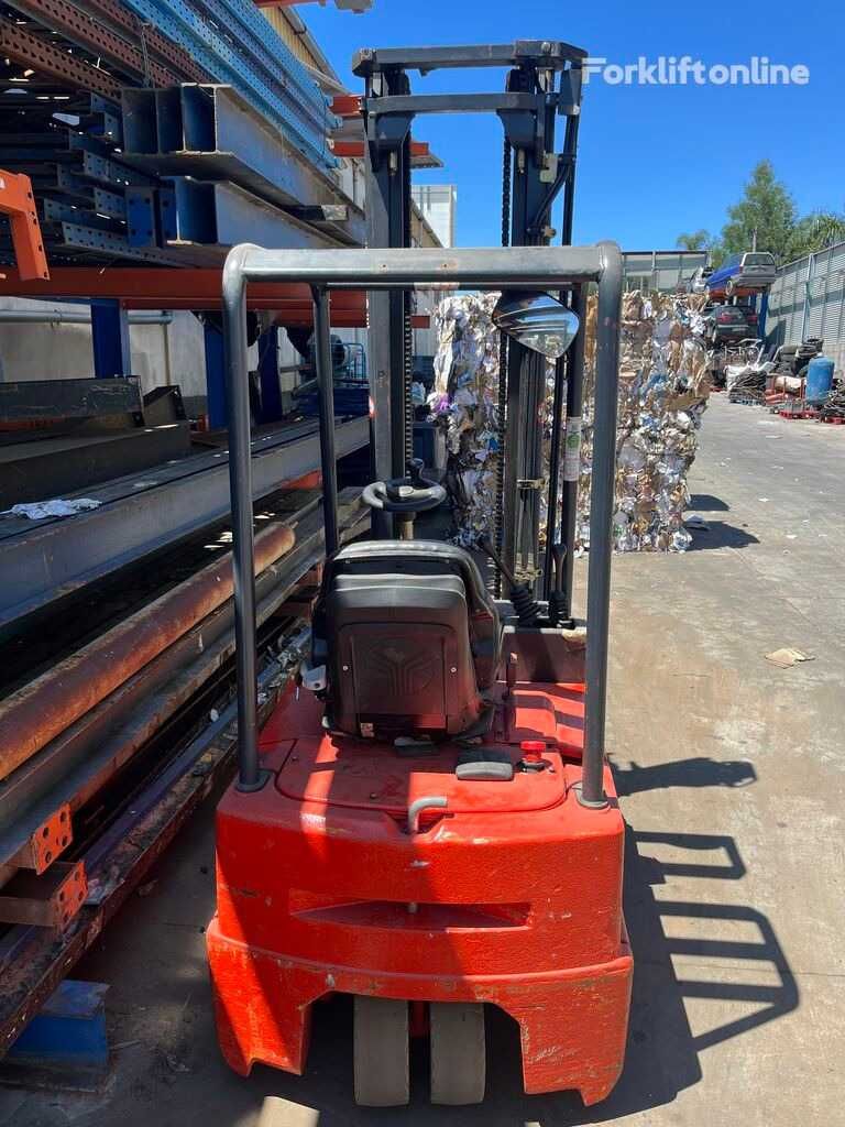 Empilhador de três rodas Linde E12Z-02