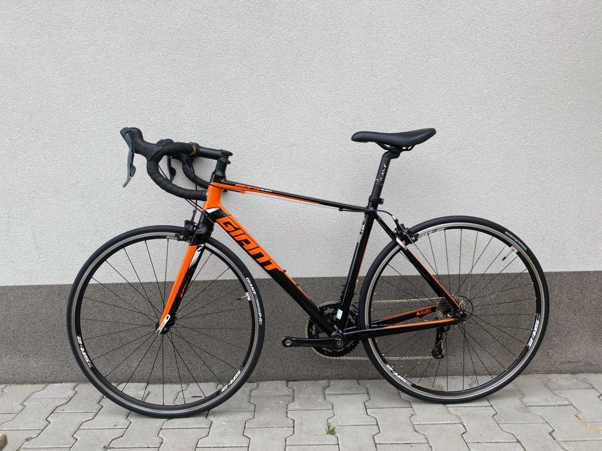 Roewer Szosowy GIANT DEFY 4 R 54 M CLARIS