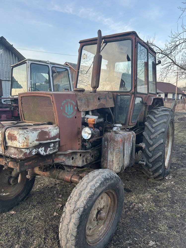 Трактор юмз ціляком або по кусках