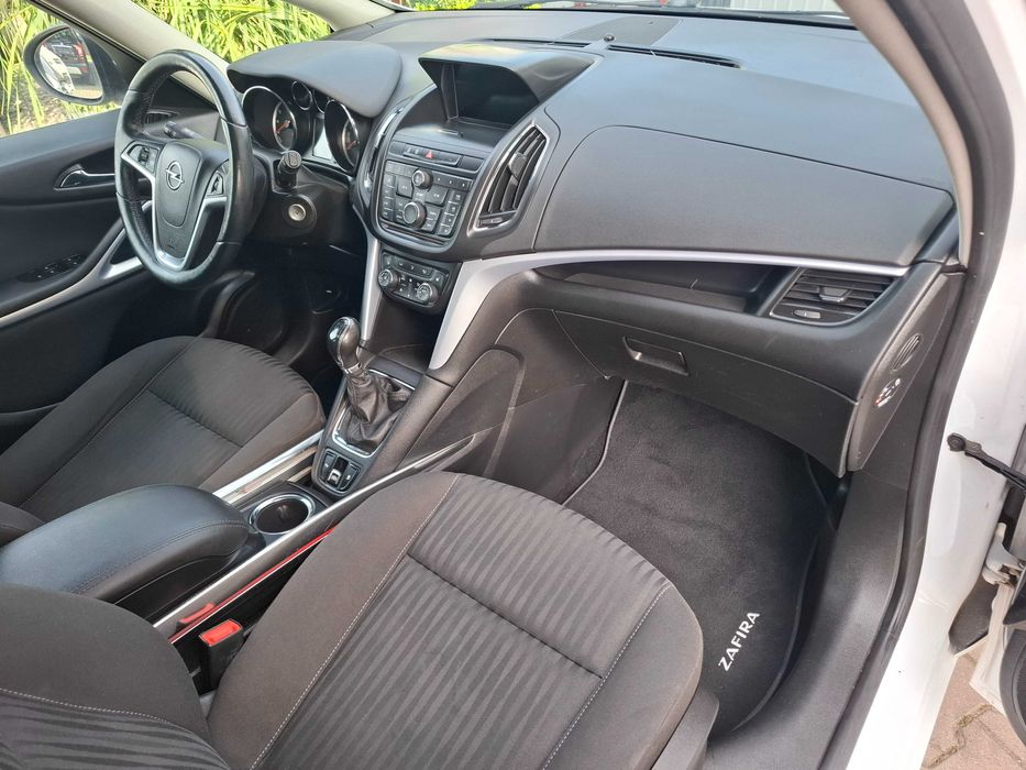 Opel Zafira 1.4 Benzyna 140KM_Serwis ASO_Bezwypadek_Zadbany