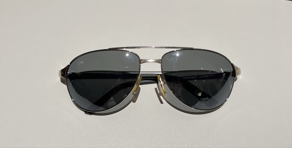 Óculos de sol Cartier unissexo com caixa