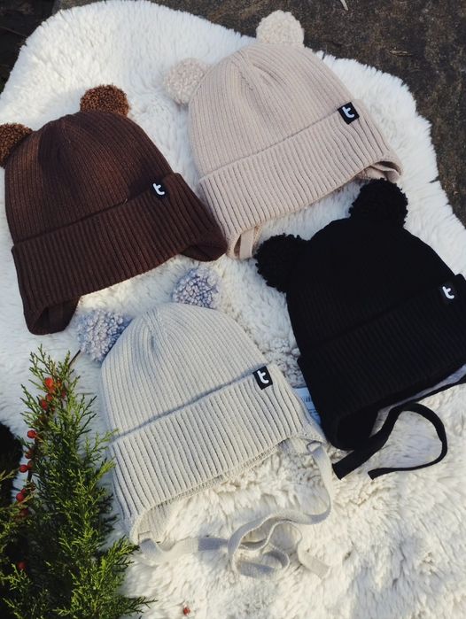 Дитячі теплі шапки осінь-зима