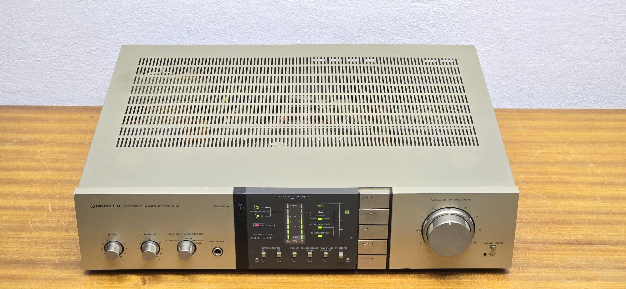 Pioneer A 6 1981r 2x60W 8ohm 6ohm 2x80W szampański Vintage wzmacniacz