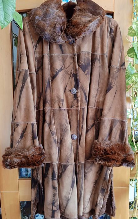 piękny i elegancki włoski kożuszek z królika XL