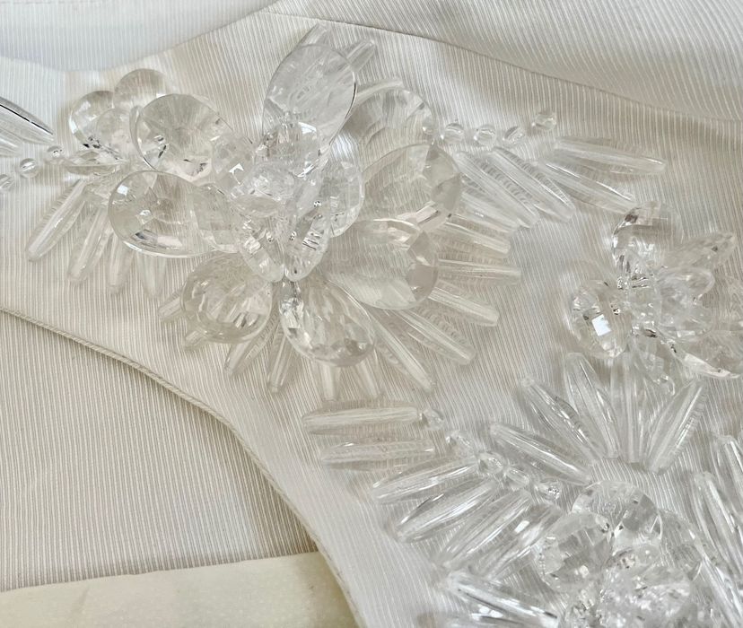 Коктейльное платье Asos c кристаллами