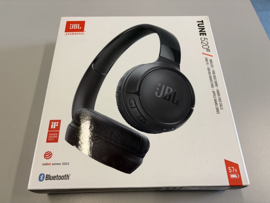 Auscultadores JBL by Harman Tune 520 Bt - cor preta selado em caixa