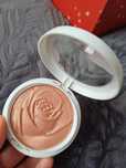 PHYSICIANS FORMULA Petal Glow Rosé All Day
rozświetlacz do twarzy i ci