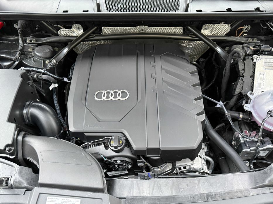 Audi Q5 2024   45 TFSI MHEV S-tronic