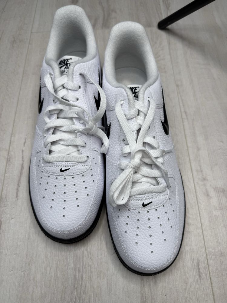 Чоловічі кросівки Nike Air Force 1 HQ3826-100