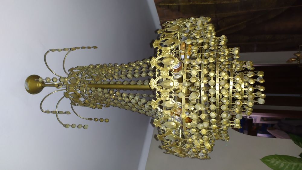 Candeeiro Lustre em saco "castelinhos" dourado