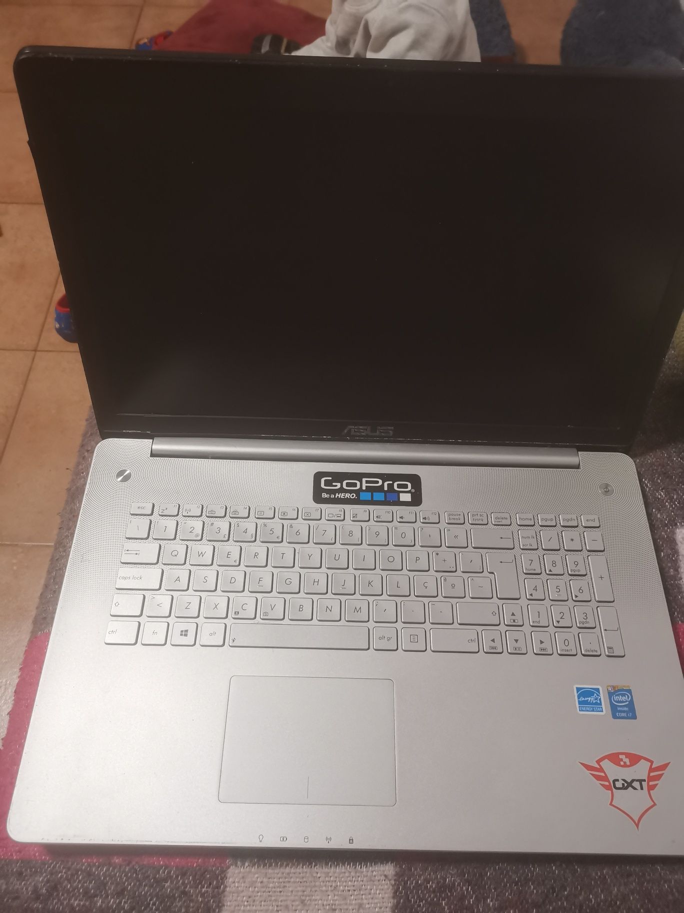 Portátil Asus N750JK