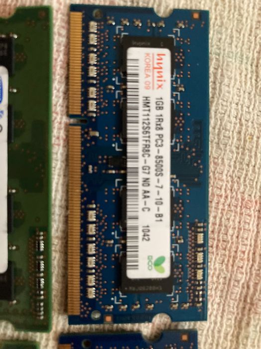 Модуль пам'яті SODIMM DDR3 1 GB PC3-8500S (1066MHZ)