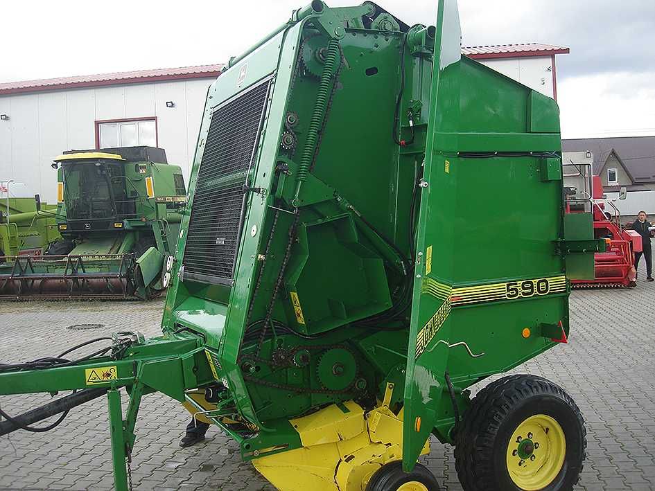 Пресс подборщик John Deere 590