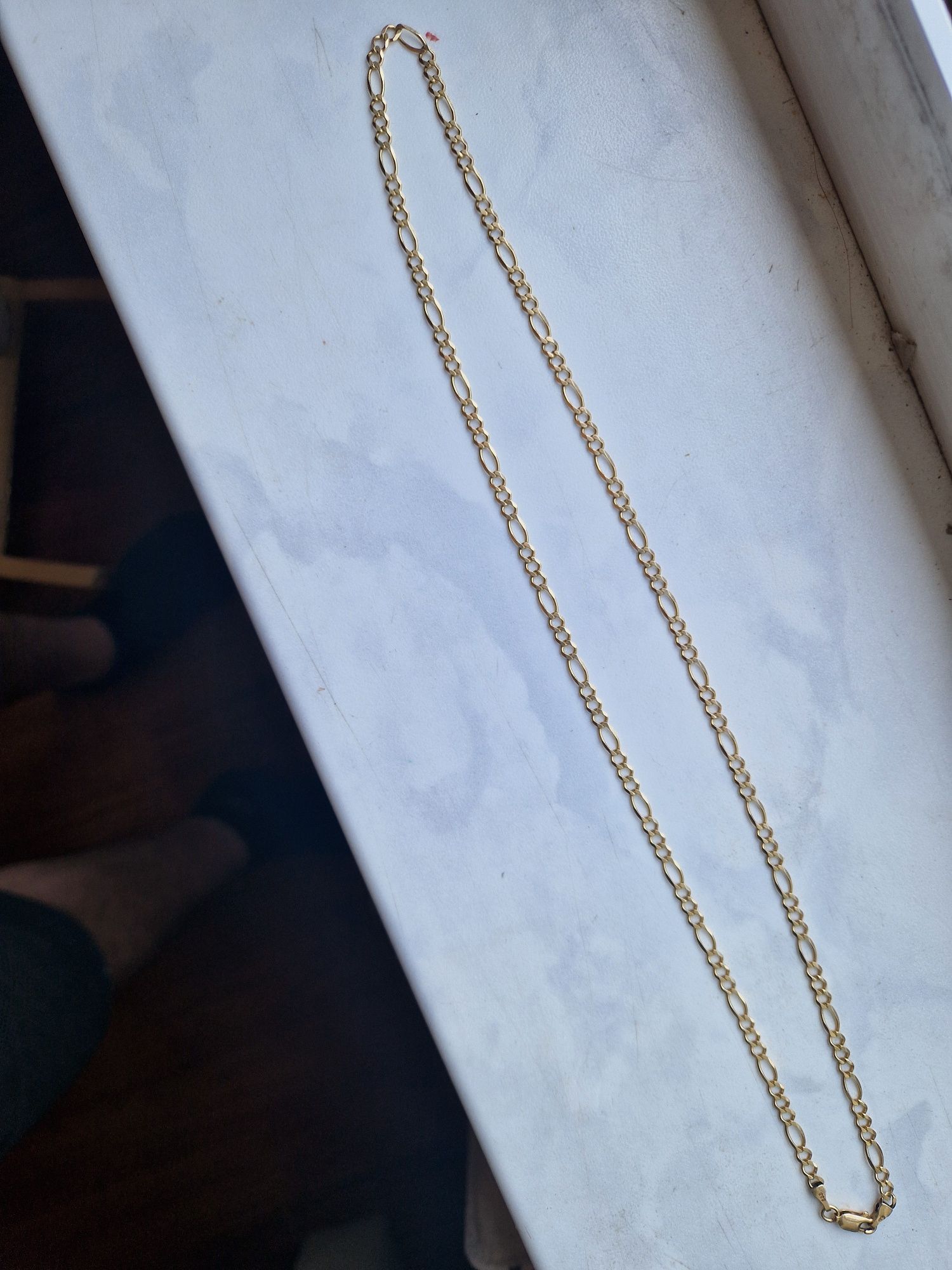 Złoty łańcuszek figaro 585 14k idealnym stanie dłu 57 cm 10gram sze4mm